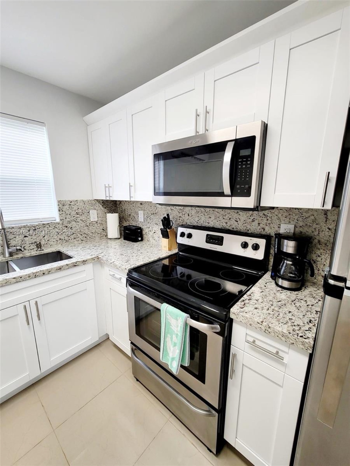 1723 Wiley St, Hollywood, FL 33020