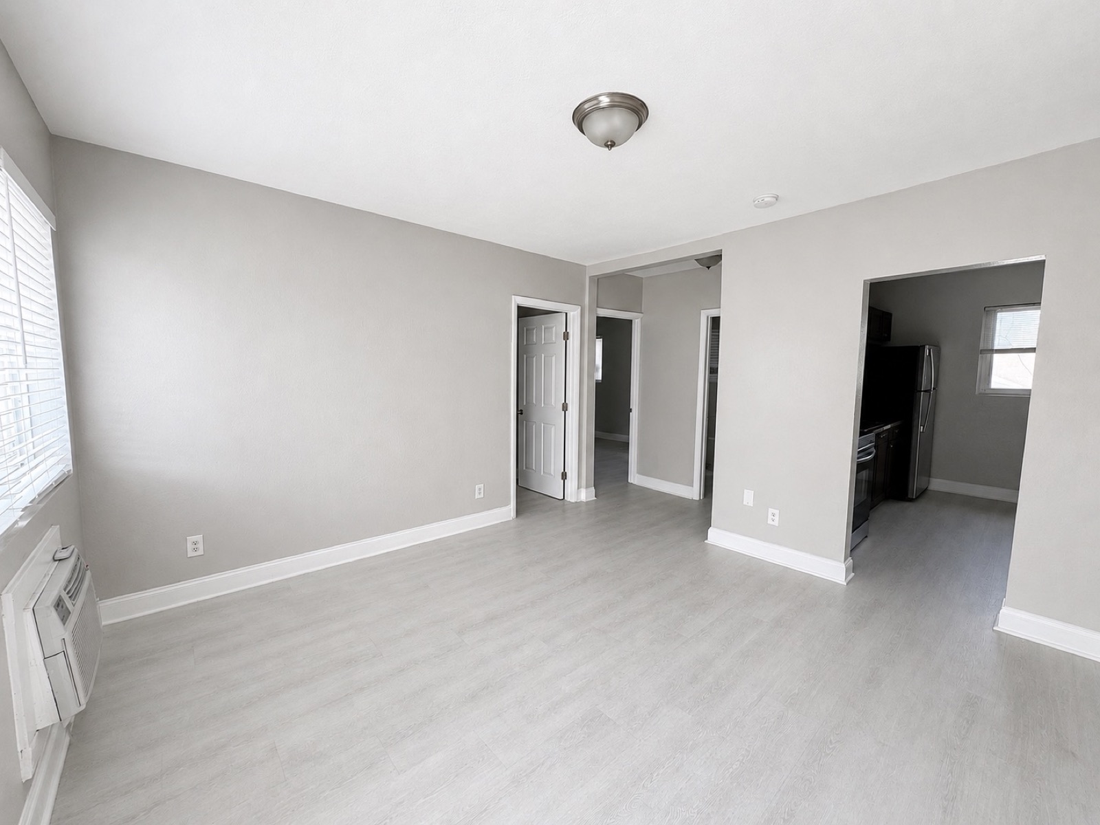 1920 Washington #5 - — 1920 Washington Avenue #5, Opa-Locka, FL 33054