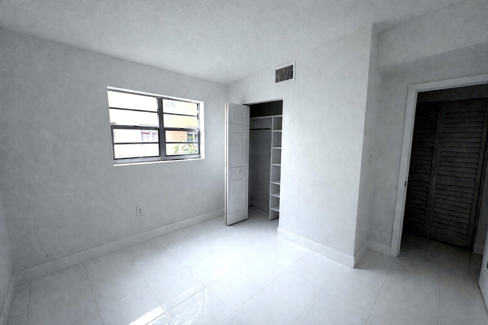 1950 Washave Unit2 — 1950 Washington Avenue #2, Opa-Locka, FL 33054
