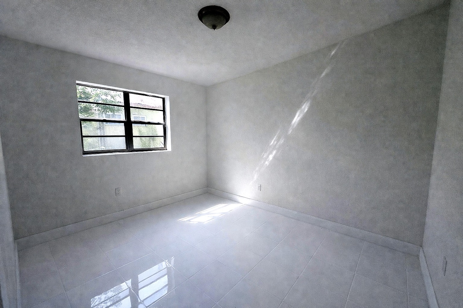 1950 Washave Unit2 — 1950 Washington Avenue #2, Opa-Locka, FL 33054