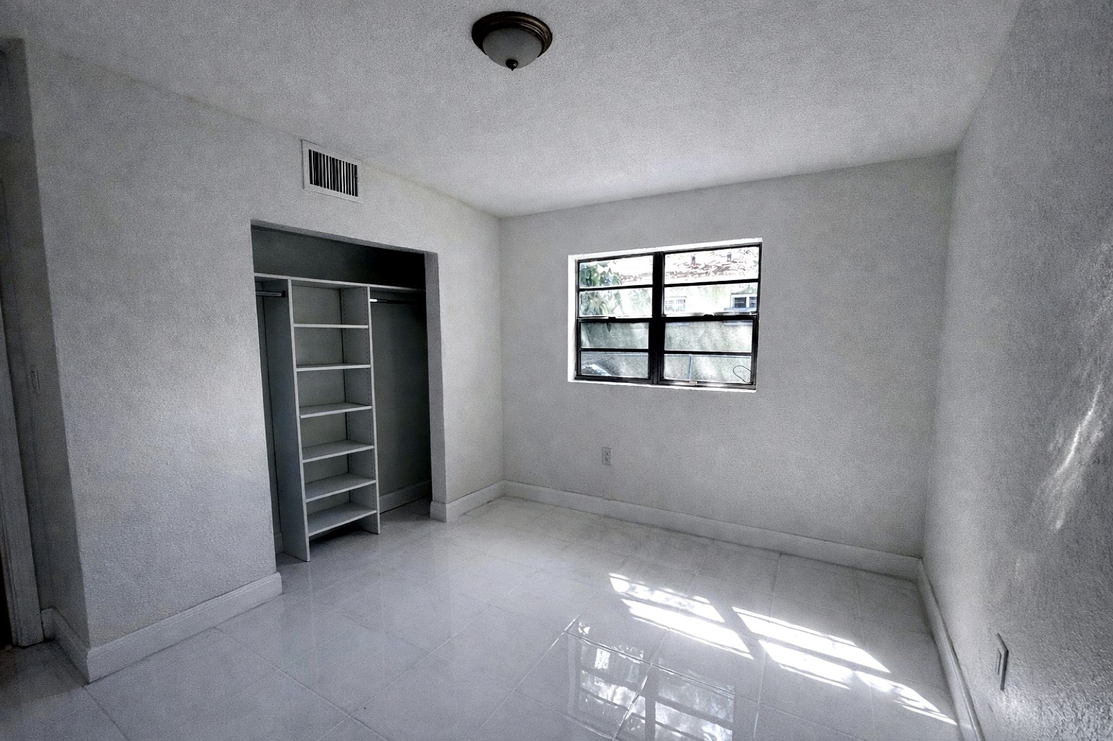 1950 Washave Unit2 — 1950 Washington Avenue #2, Opa-Locka, FL 33054