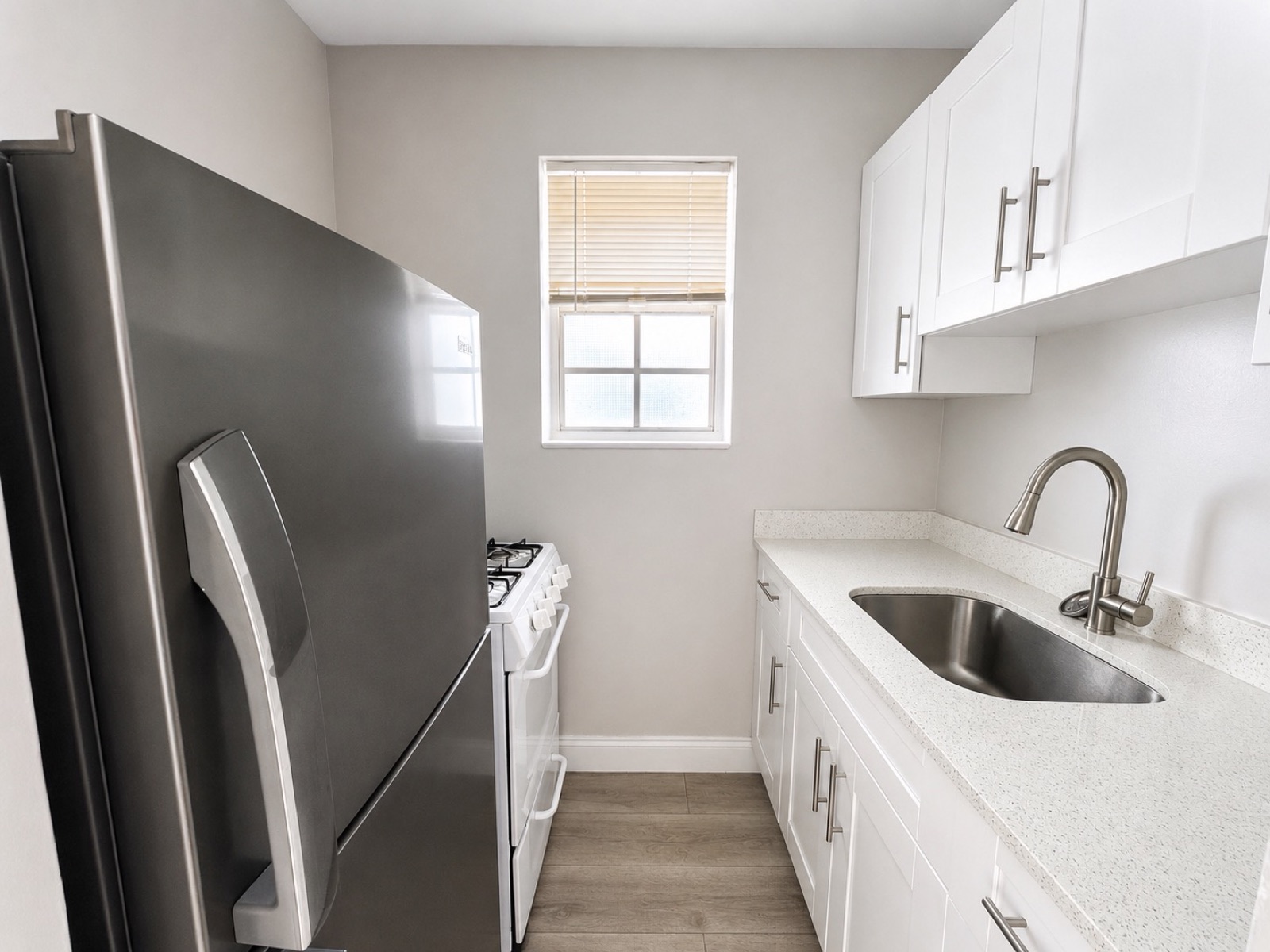 Kitchen — 500 13th Street #9, Miami Beach, FL 33139