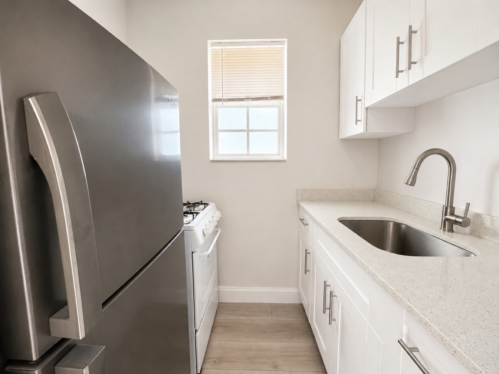 Kitchen — 500 13th Street #9, Miami Beach, FL 33139
